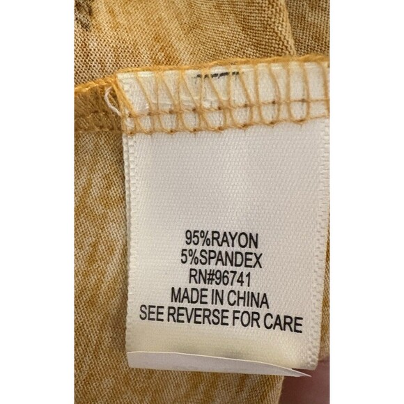 SELF ESTEEM Mustard Arrows Print V Neck Short Sleeve Women's T Shirt Size XL - Picture 4 of 5